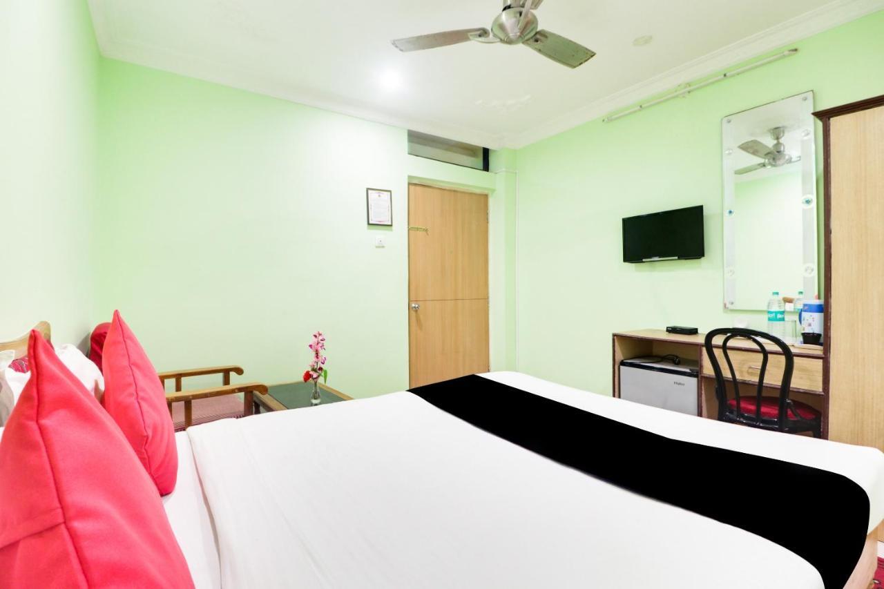 Hotel Sambit International, Near Sea Beach ปูรี ภายนอก รูปภาพ